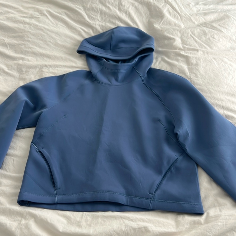 Lululemon sweatshirt